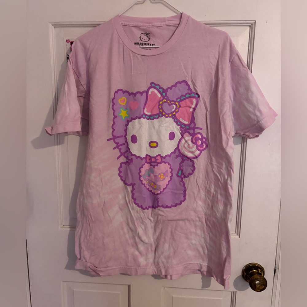 Hello Kitty Tshirt